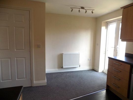 3 bedroom townhouse to rent - Photo 1