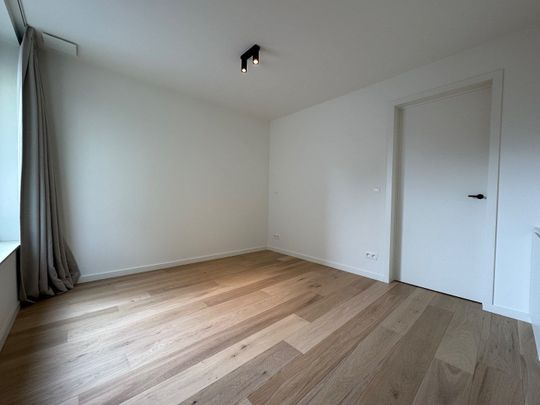 Luxe penthouse met 2 terrassen, lift, garage en 2 slaapkamers in Tongeren - Photo 1