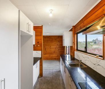 Three bedroom home! - Photo 2