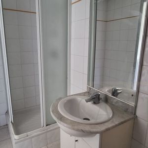 Location Appartement 2 pièces 36m² SUSSARGUES 34160 - Photo 2