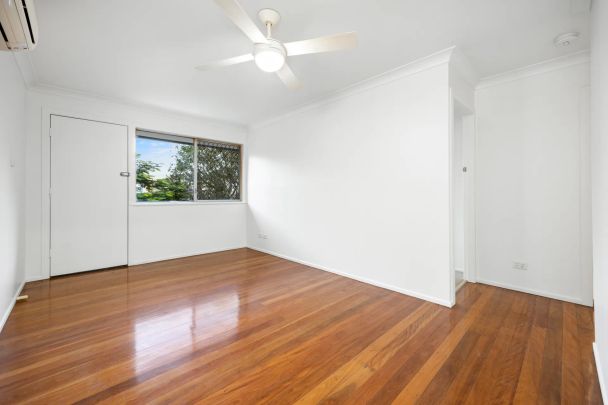 Spacious 2-Bedroom Unit in Prime Coorparoo Location - Photo 1
