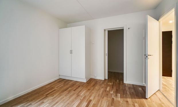 Købmandsgården-Porthuset - Lys 2 værelses lejlighed med god planløsning og altan placeret central i Bagsværd - Photo 1