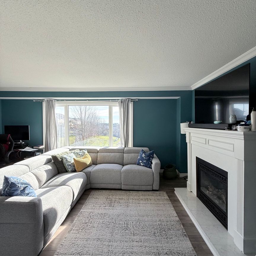 For Lease - 998 Southgate Drive Unit# Upper, Oshawa, Ontario - Photo 1