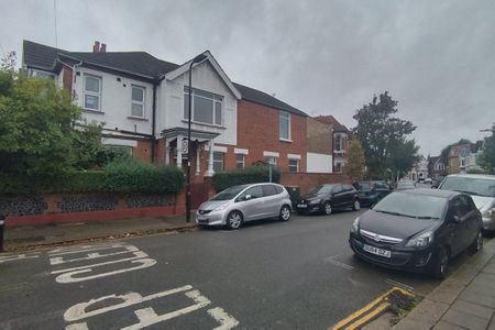 Gunnersbury Lane - Photo 2
