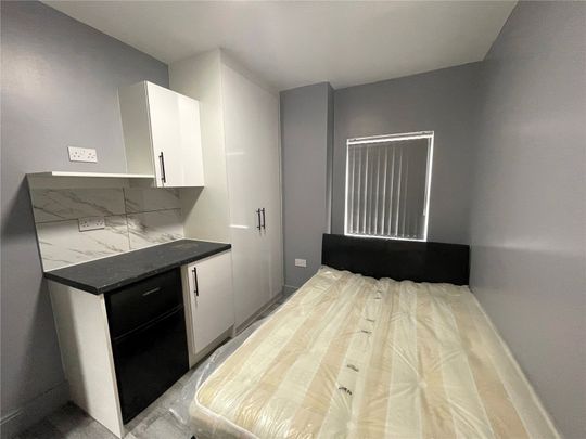 1 bedroom property to rent - Photo 1