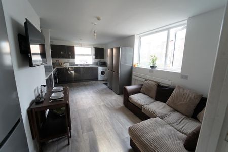 7 bedroom house to rent - Photo 3
