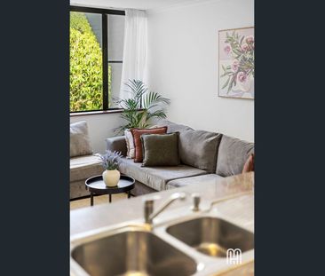Furnished East Perth Apartment with Rare Double Parking - Photo 4
