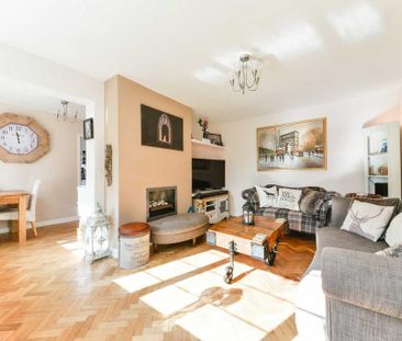 2 bedroom maisonette to rent - Photo 1