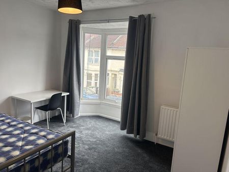 4 bedroom terraced house to rent - Photo 3