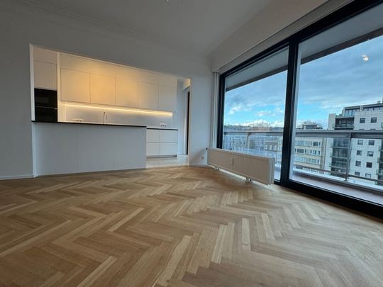 Appartement te huur - Photo 1