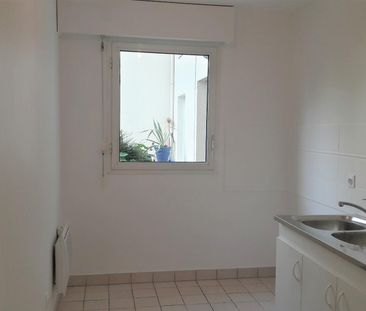 location Appartement T2 DE 58.7m² À PARIS - Photo 2