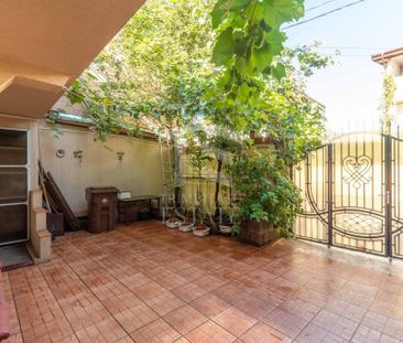 Vila 3 camere Crangasi - Photo 2