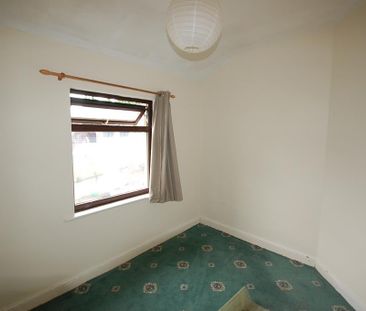 3 bedroom semi-detached house to rent - Photo 6