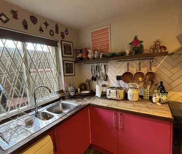 Room in a Shared Flat, St Ervans Road, W10 - Photo 5