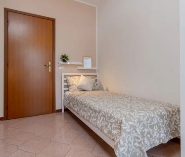 Via Urbino, Padova, Veneto 35142 - Photo 2