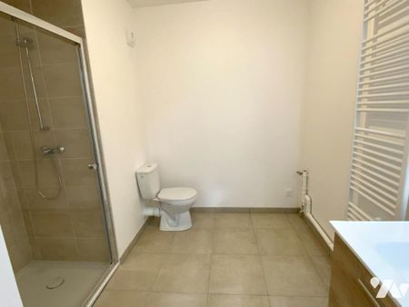 Appartement au 1 er étage, une chambre, balcon, place de parking - Photo 3