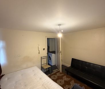 Studio Flat, Portland Road, SE25 - Photo 3