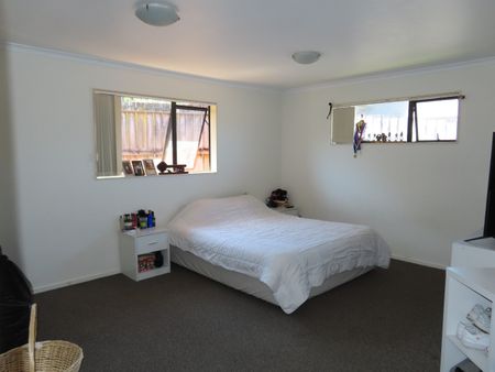 20 Burtons Drive, Swanson - Photo 3