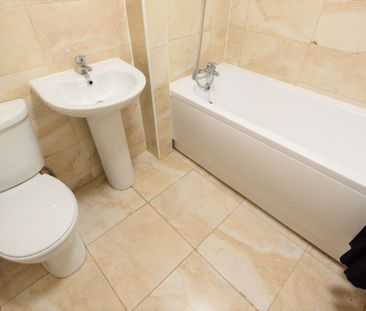 1 bedroom Flat in Lea Farm Drive, Leeds - Photo 5