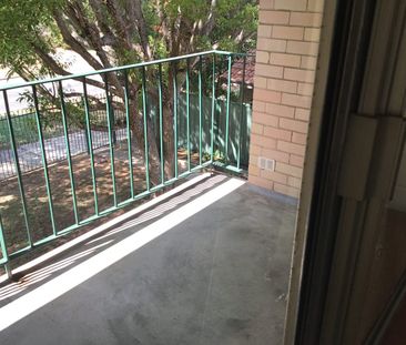 Two Bedroom Apartment - Secure Complex - Photo 6