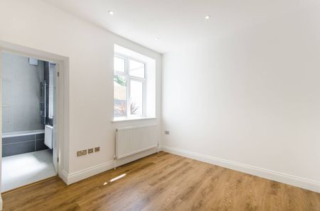 2 Bed Flat, Chatsworth Road, NW2 - Photo 3