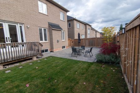 For Lease - 2128 Lillykin Street, Oakville, Ontario - Photo 3