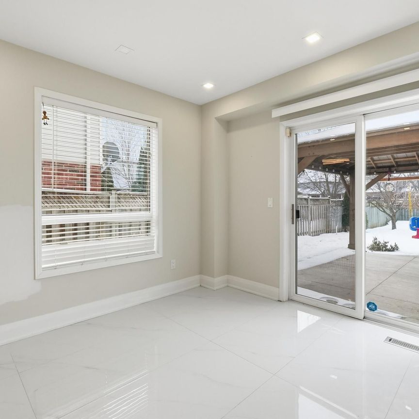 For Lease - 171 Manley Lane, Milton, Ontario - Photo 1