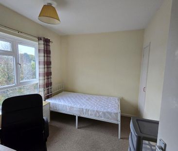 3 bedroom apartment to rent - Photo 3
