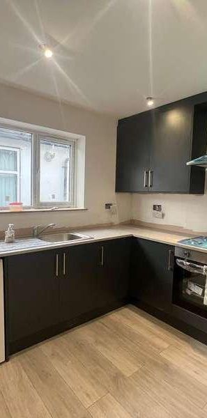 Pinkwell Avenue, UB3 - Photo 1