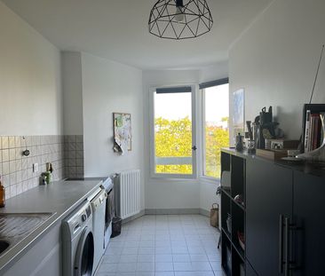 Location Appartement 3 pièces 71m² LYON 4ème - Photo 5