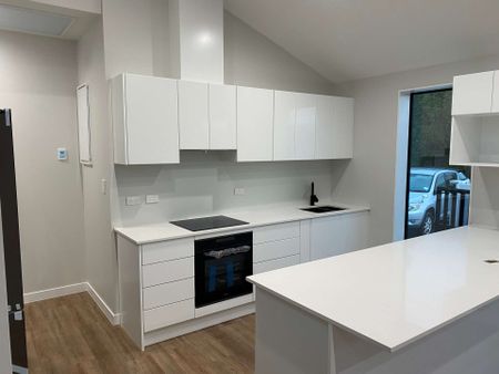 Beachlands, 2 Bedroom Unit - Photo 4