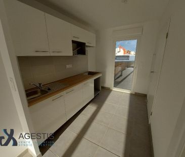 Location Appartement 3 pièces 64m² VILLENEUVE TOLOSANE 31270 - Photo 2