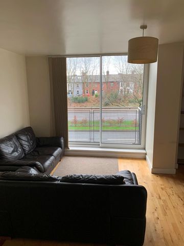 1 Bed Flat, Jet Centro, S2 - Photo 2