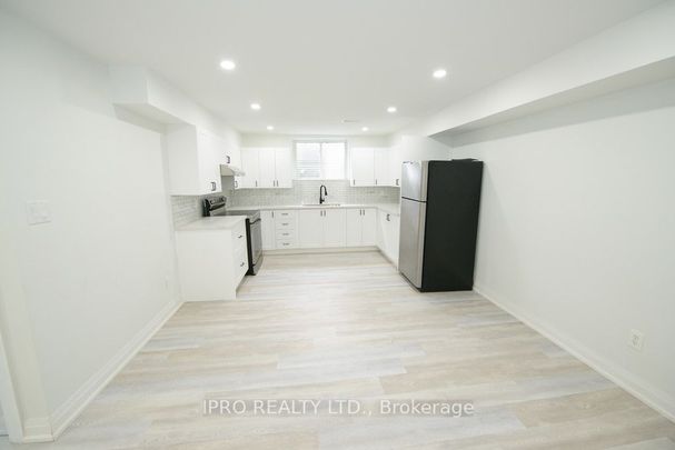 Property For Lease | X7333928 - Photo 1