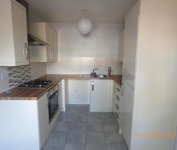 3 bedroom terraced house to rent - Photo 4