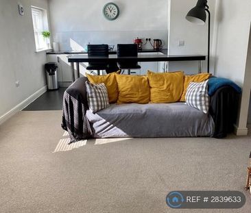 2 bedroom flat to rent - Photo 2