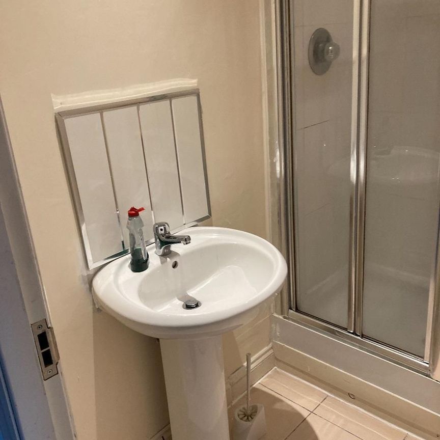 Room in a Shared House, Northcroft Way, B23 - Photo 1