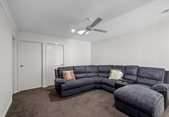 26/18 Bronzewing St, Redbank Plains QLD 4301 - House For Rent | Domain - Photo 1