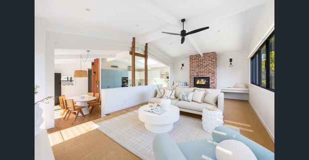 Upper-level independent living space - Photo 1