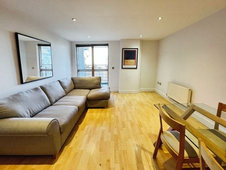 2 bedroom apartment to rent - Photo 2