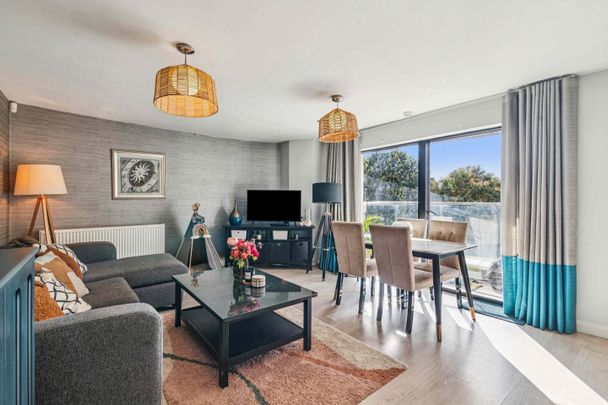 2 Bed Flat, Banister Road, W10 - Photo 1