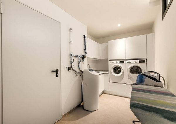 4 bedroom luxury Villa for rent in El Paraíso, Andalusia