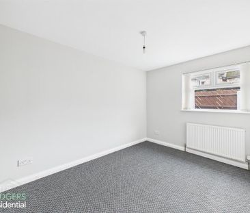 9a Dungoyne Park, Dundonald, Castlereagh, Belfast, BT16 2PL - Photo 6
