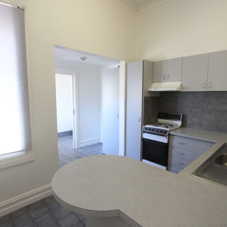 A vibrant Victorian - Photo 1