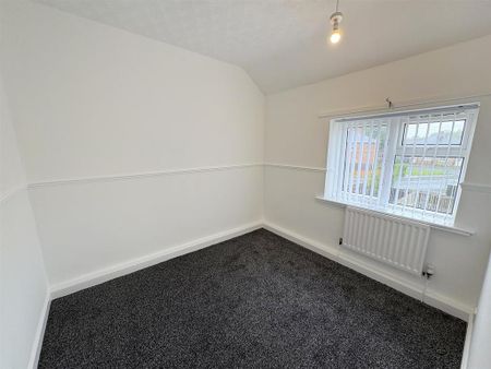 2 bedroom terraced house to rent - Photo 3