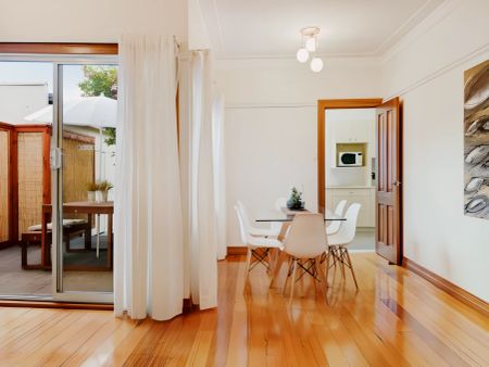 3 Bed, 1 Bath - Photo 5