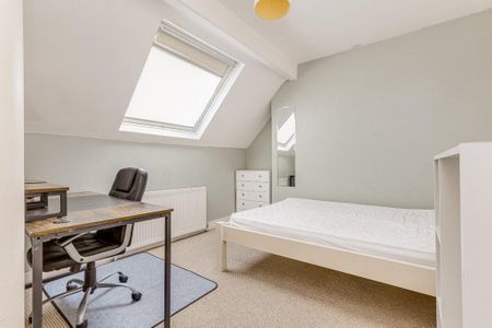 3 bedroom maisonette to rent - Photo 3