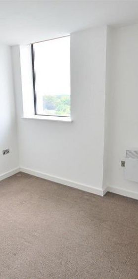 1 Bedroom Apartment To Let - Photo 1