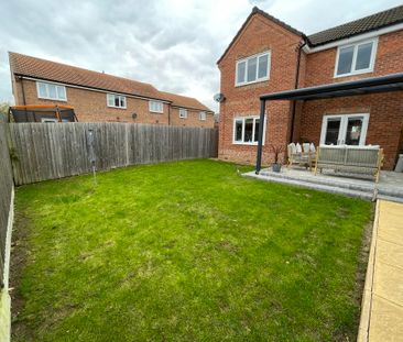 3 bedroom Detached House to let - Photo 4