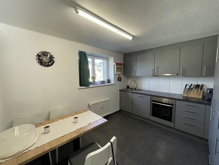 Grosszügige Charmante Wohnung zu vermieten - Photo 3